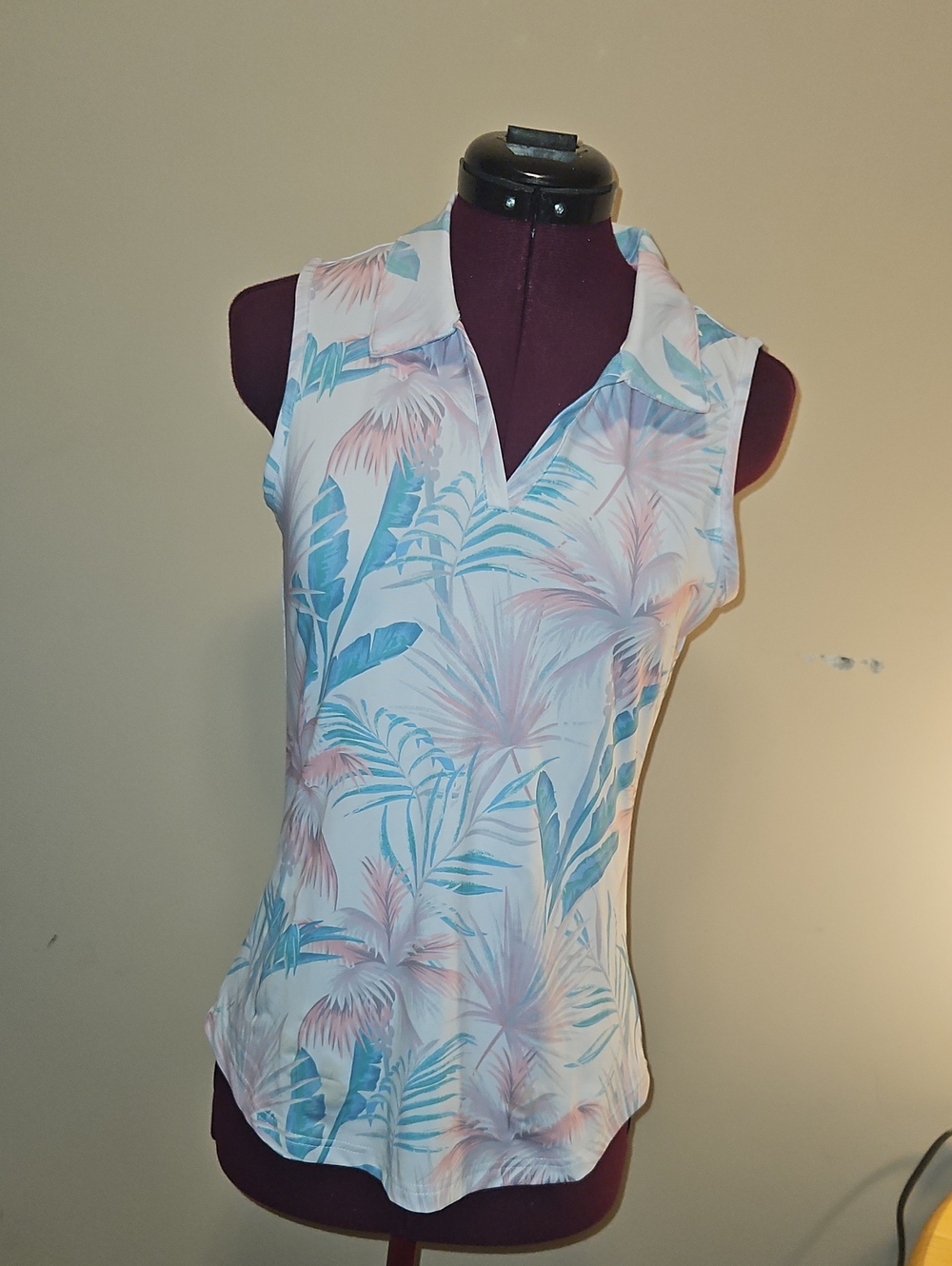 Tropical Leaf Print Golf Sleeveless Tee